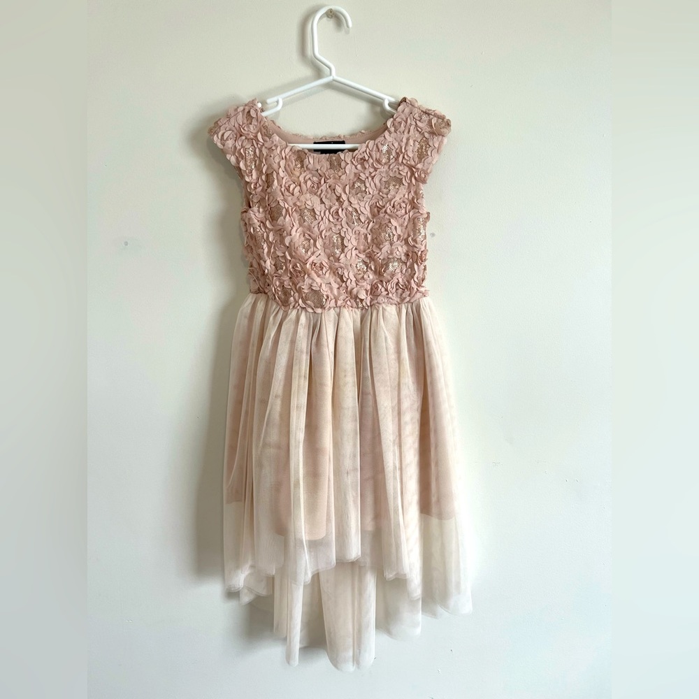 Girls dress